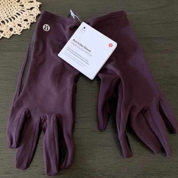 lululemon athletica Accessories - lululemon athletica gloves